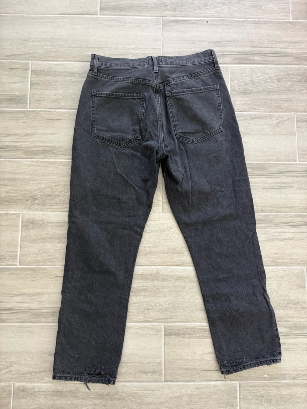 Agolde Riley Black Cropped High Rise Straight Jeans - Picture 3 of 5